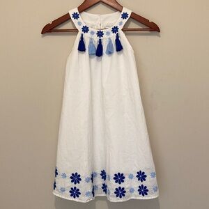 Crown & Ivy White and Blue Floral Kids Dress Sz 10 in great preowned condition